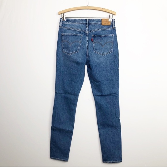 LEVI’S 721 high rise, skinny, distressed jeans - Picture 11 of 12